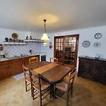 Maison 3 Ch, Cour Privee Et Wi-fi, Proche Et Commerces - Fr-1-92-949