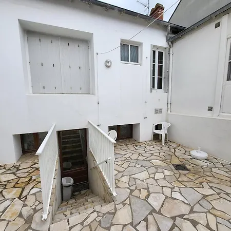Holiday home Maison 3 Ch, Cour Privee Et Wi-fi, Proche Et Commerces - Fr-1-92-949 *