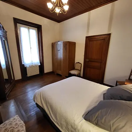 Maison 3 Ch, Cour Privee Et Wi-fi, Proche Et Commerces - Fr-1-92-949 *